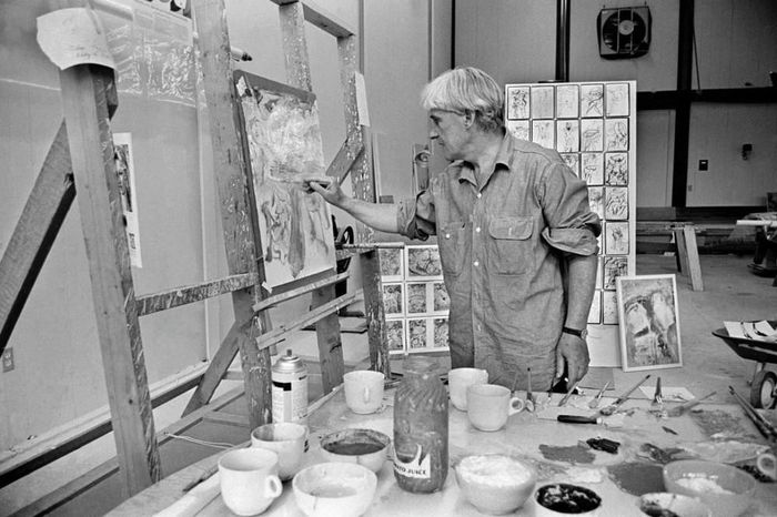 Willem De Kooning mất nhiều năm làm việc, thử nghiệm và tìm kiếm tiếng nói riêng trước khi tạo được dấu ấn trong giới mỹ thuật