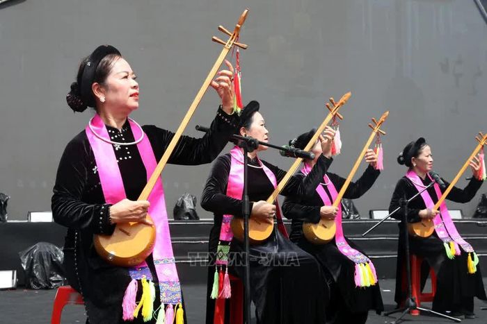 Tiết mục hát Then, đàn Tính do Câu lạc bộ hát then xã Mai Pha, thành phố Lạng Sơn trình bày (hình minh họa)