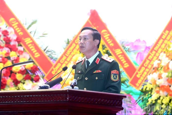 Trung tướng Trần Văn Bắc, Ủy viên Trung ương Đảng, Tư lệnh Quân khu 2, phát biểu tại lễ kỷ niệm. (Ảnh: ĐĂNG KHOA)