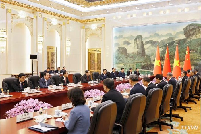 Chủ tịch Quốc hội Trần Thanh Mẫn hội kiến Thủ tướng Trung Quốc Lý Cường. (Ảnh: TTXVN)