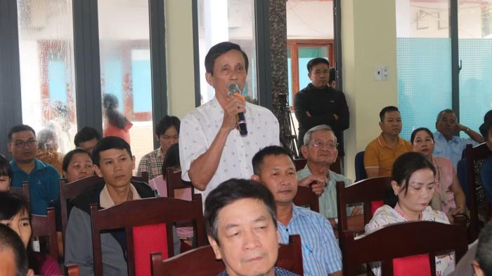 Những vấn đề kiến nghị của cử tri thuộc thẩm quyền của Chính phủ, Quốc hội và các bộ, ngành Trung ương sẽ được Đoàn đại biểu Quốc hội tỉnh tổng hợp, chuyển đến cơ quan chức năng. (Ảnh: Cộng tác viên)