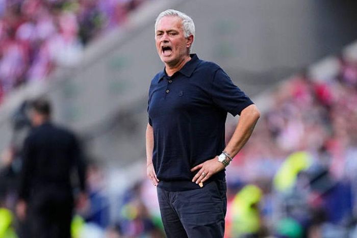 Mourinho đang gặp khó khăn tại Real Madrid. Ảnh: Getty 