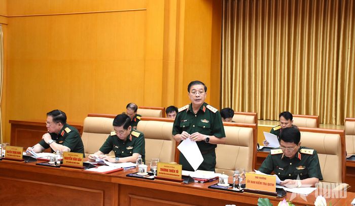 Thượng tướng Trương Thiên Tô, Ủy viên Trung ương Đảng, Phó chủ nhiệm Tổng cục Chính trị báo cáo Tờ trình về quy hoạch hệ thống thiết chế văn hóa trong Quân đội nhân dân Việt Nam giai đoạn 2026-2030, định hướng đến năm 2045.