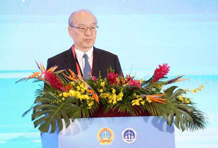 Chánh án Tòa án nhân dân tối cao Trung Quốc Trương Quân phát biểu tại diễn đàn.