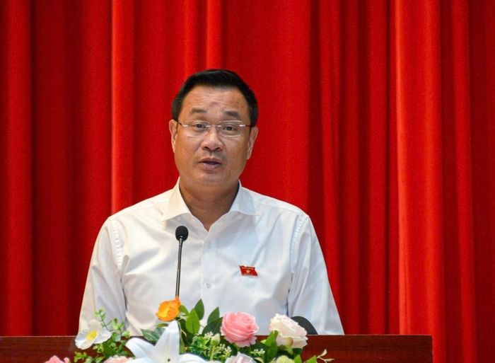 Bí thư Thành ủy Lê Ngọc Quang phát biểu tại buổi tiếp xúc cư tri