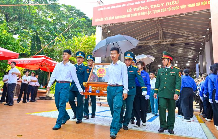  Các lực lượng tập duyệt nghi thức đưa hài cốt liệt sĩ về Nghĩa trang Liệt sĩ TPHCM 
