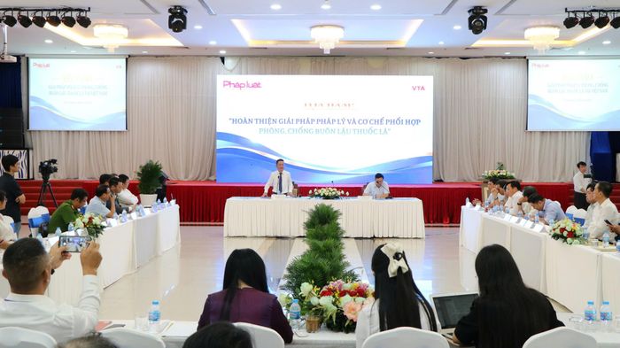  Đại biểu dự hội thảo 