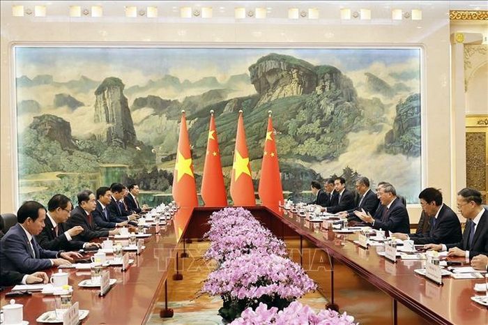  Chủ tịch Quốc hội Trần Thanh Mẫn hội kiến Thủ tướng Trung Quốc Lý Cường. Ảnh: TTXVN 