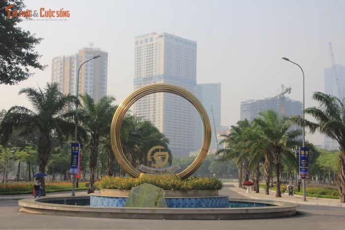 Mô hình được định hướng hội tụ 5 giá trị: Tri thức - công nghệ; Văn hóa - làng nghề; Gia đình - cộng đồng; Không gian xanh; Kinh tế đêm văn minh. Đây cũng là một phần trong định hướng xây dựng “Cầu Giấy - Thung lũng sáng tạo, không gian xanh và tinh hoa cốm Vòng”.