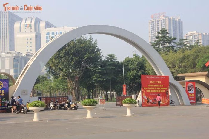 Tại đây, người dân và du khách có thể vui chơi, thưởng thức nghệ thuật, trải nghiệm ẩm thực, mua sắm và tiếp cận các tiện ích, ứng dụng công nghệ trong không gian mở, hiện đại.