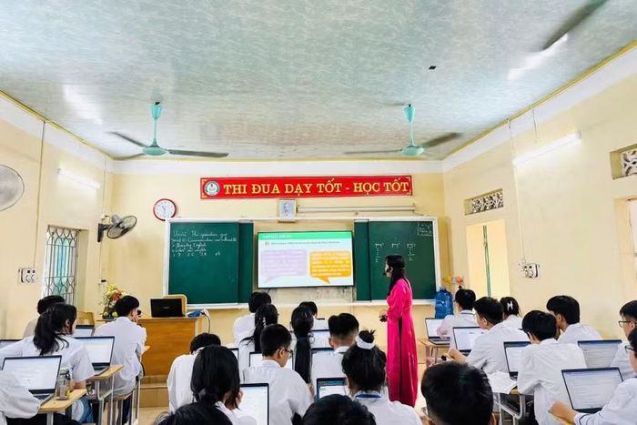 Giờ học tại phân hiệu Trường THPT Đào Duy Từ (Thanh Hóa).