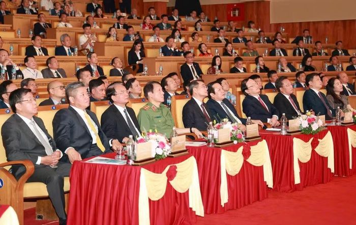 Thủ tướng Chính phủ Lê Minh Hưng và các đồng chí lãnh đạo, đại biểu tại Hội nghị. Ảnh: Đinh Chiến