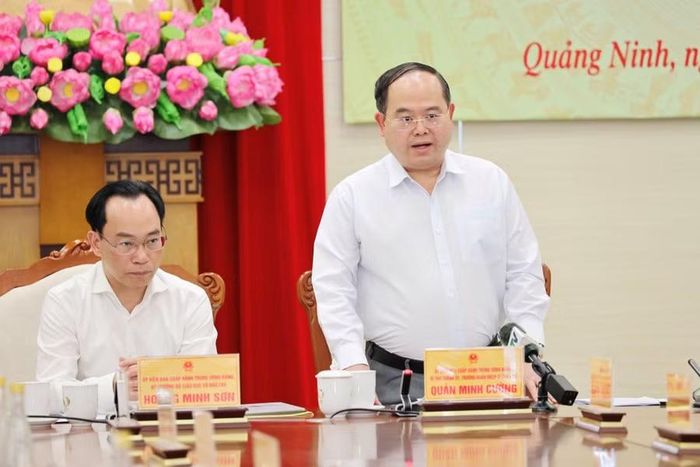 Ông Quản Minh Cường, Bí thư Thành ủy Quảng Ninh phát biểu tại buổi làm việc.