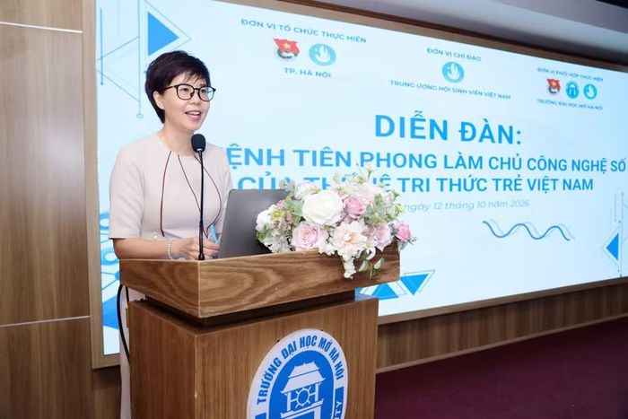 TS Nguyễn Minh Phương – Phó Hiệu trưởng Trường Đại học Mở Hà Nội phát biểu khai mạc.