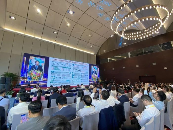 TS. Nguyễn Đức Hiển, Phó Trưởng Ban Chính sách, chiến lược Trung ương phát biểu tại Diễn đàn. (Ảnh: Hồng Châu)