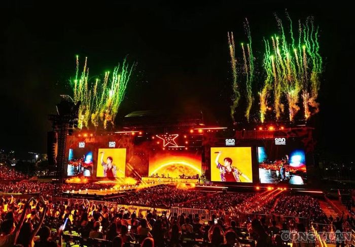 Concert quy mô lớn tạo nên sức hút về du lịch, gia tăng chi phí khác kèm theo.