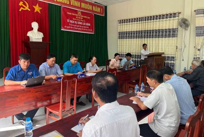Mô hình “Tổ dịch vụ công lưu động” tại xã Trà Ôn, tỉnh Vĩnh Long, đưa các tiện ích số đến gần hơn với người dân.
