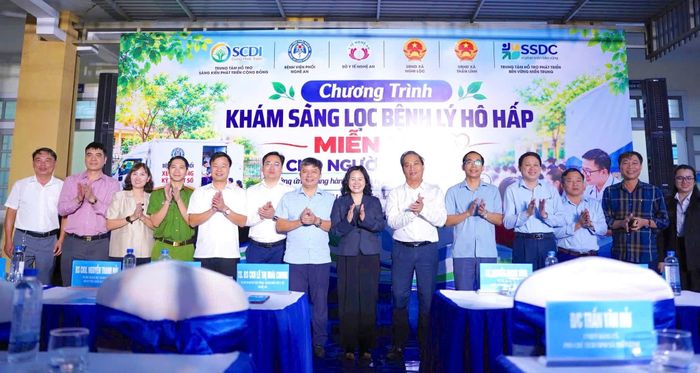 Hoạt động khám, sàng lọc góp phần nâng cao chất lượng chăm sóc sức khỏe người cao tuổi tại cộng đồng.
