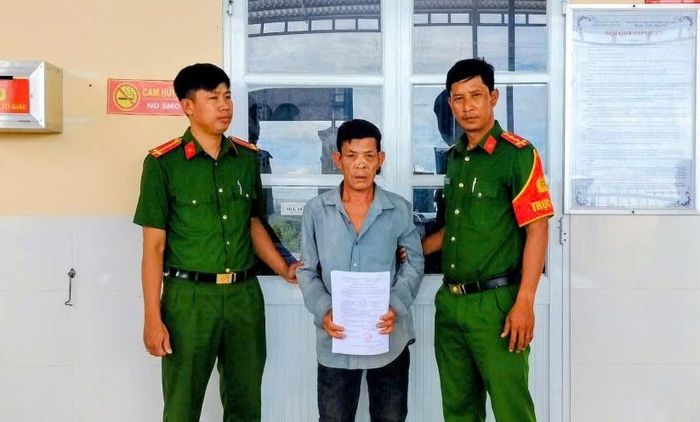 Cơ quan điều tra bắt tạm giam bị can Nguyễn Văn Rành. Ảnh: Công an TP Cần Thơ 