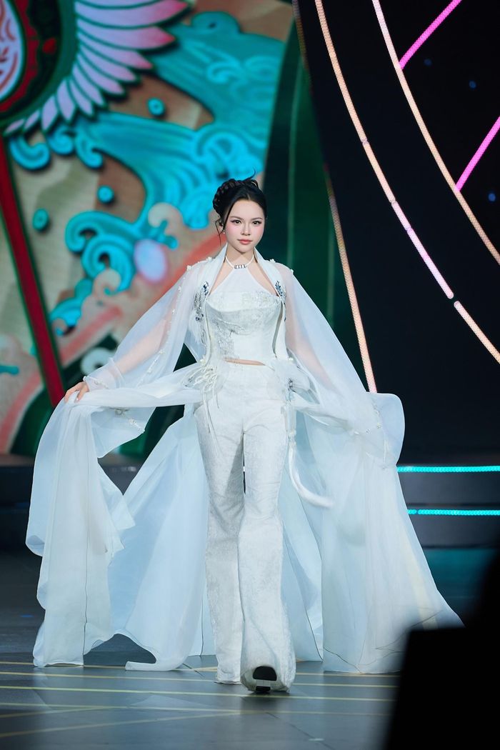 Đoàn Linh đến từ Bắc Ninh. 