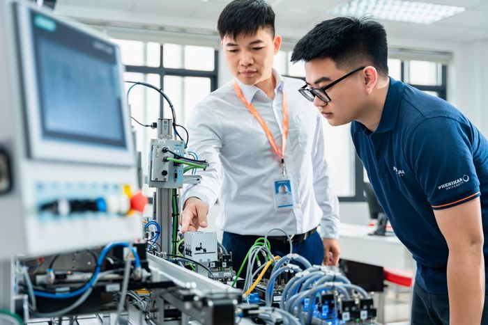 Thực hành và thử nghiệm giúp người trẻ hiểu sâu hơn giá trị của kiến thức khoa học 