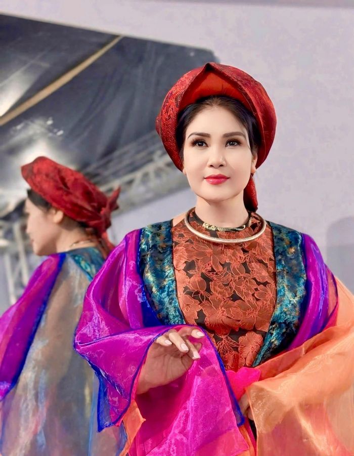 NSND Thanh Ngoan trẻ trung tuổi 60.