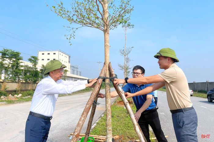 Lễ phát động là hoạt động thiết thực, có ý nghĩa trong việc nâng cao nhận thức, trách nhiệm của cộng đồng doanh nghiệp và người lao động đối với công tác bảo vệ môi trường.