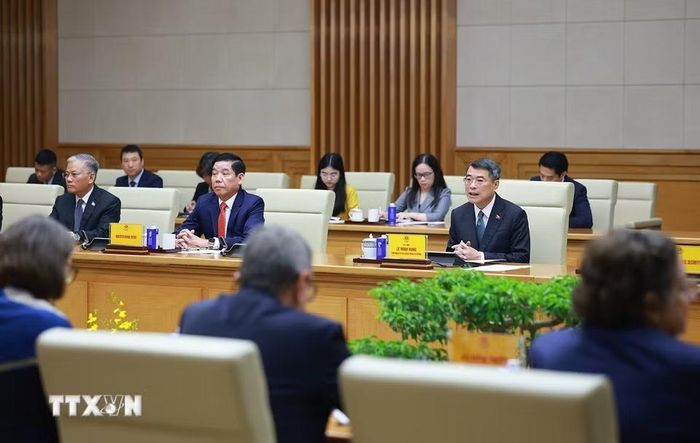Thủ tướng Lê Minh Hưng phát biểu tại cuộc tiếp các Đại sứ, đại biện phái đoàn Liên minh châu Âu và các nước thành viên EU tại Việt Nam. (Ảnh: Dương Giang/TTXVN)
