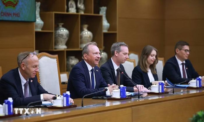 Bộ trưởng Tài chính Luxembourg Gilles Roth phát biểu. (Ảnh: Dương Giang/TTXVN)