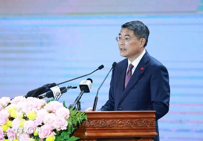 Thủ tướng Lê Minh Hưng phát biểu tại Hội nghị công bố Quy hoạch tỉnh Hưng Yên thời kỳ 2021-2030, tầm nhìn đến năm 2050. (Ảnh: Dương Giang/TTXVN)