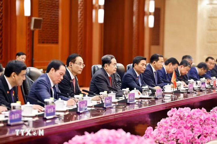 Chủ tịch Quốc hội Trần Thanh Mẫn hội đàm với Ủy viên trưởng Ủy ban thường vụ Đại hội Đại biểu Nhân dân toàn quốc Trung Quốc Triệu Lạc Tế và đồng chủ trì Phiên họp lần thứ 2 Ủy ban hợp tác giữa Quốc hội Việt Nam và Nhân đại toàn quốc Trung Quốc. (Ảnh: Doãn Tấn/TTXVN)
