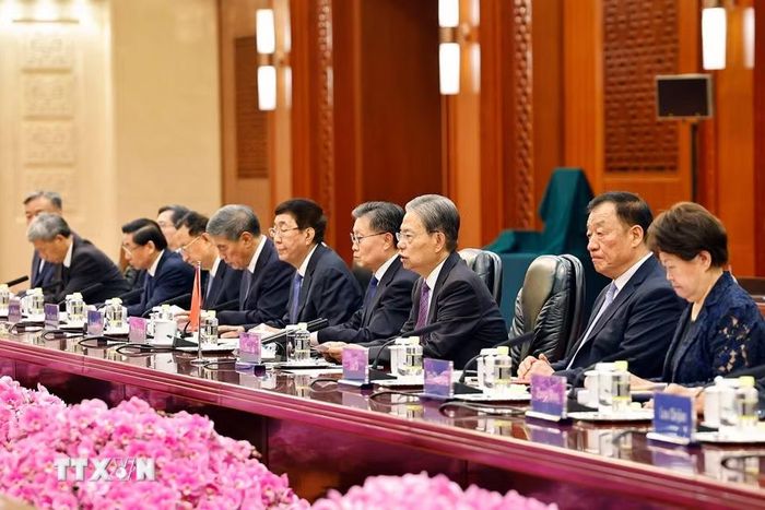 Ủy viên trưởng Ủy ban thường vụ Đại hội Đại biểu Nhân dân toàn quốc Trung Quốc Triệu Lạc Tế phát biểu. (Ảnh: Doãn Tấn/TTXVN)
