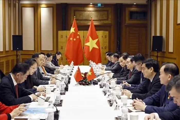 Chủ tịch Quốc hội Trần Thanh Mẫn tiếp các nhân sĩ hữu nghị Trung Quốc. Ảnh: Doãn Tấn/TTXVN