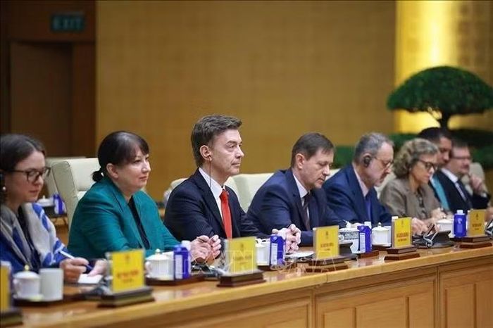 Ông Julien Guerrier, Đại sứ, Trưởng Phái đoàn Liên minh Châu Âu (EU) tại Việt Nam phát biểu. Ảnh: Dương Giang /TTXVN