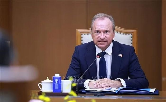 Bộ trưởng Tài chính Luxembourg Gilles Roth phát biểu. Ảnh: Dương Giang/TTXVN