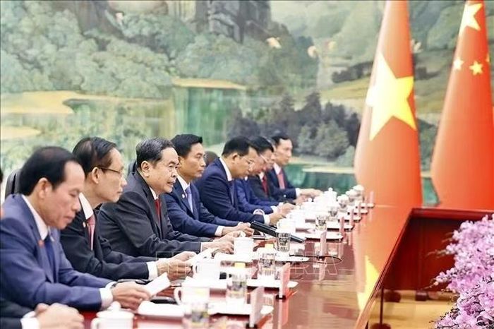 Chủ tịch Quốc hội Trần Thanh Mẫn phát biểu tại cuộc hội kiến Thủ tướng Trung Quốc Lý Cường. Ảnh: Doãn Tấn/TTXVN