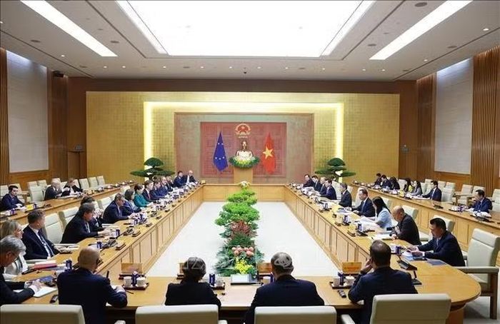 Thủ tướng Lê Minh Hưng tiếp các Đại sứ, đại biện phái đoàn Liên minh châu Âu và các nước thành viên EU tại Việt Nam. Ảnh: Dương Giang/TTXVN