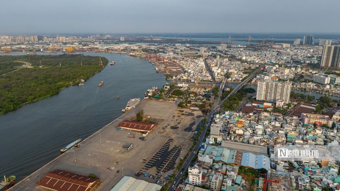 Cùng với hàng loạt dự án xây dựng đường ven Sài Gòn khu vực nội đô đã hoàn thành hoặc đang triển khai, Tp.HCM (sau sáp nhập) quyết tâm đồng bộ hóa toàn bộ tuyến đường ven song Sài Gòn qua địa bàn.