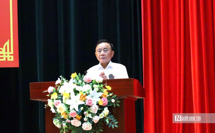 Ông Trần Cẩm Tú yêu cầu Đà Nẵng khẩn trương tháo gỡ vướng mắc tại các dự án tồn đọng, tránh lãng phí nguồn lực phát triển.