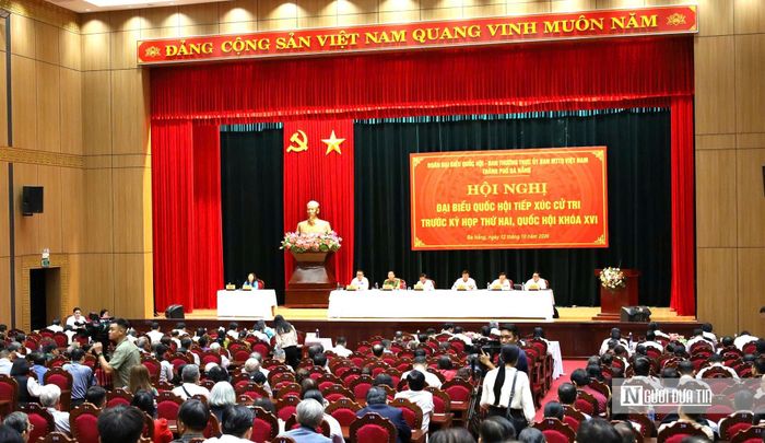 Toàn cảnh hội nghị tiếp xúc cử tri của Đoàn đại biểu Quốc hội thành phố Đà Nẵng trước Kỳ họp thứ 2.