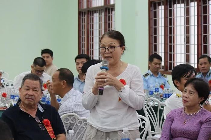 Đại diện doanh nghiệp nêu ý kiến, kiến nghị.