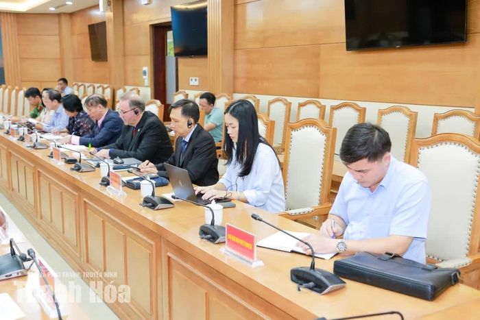 Giáo sư, Tiến sĩ Michael Nelles và các cộng sự.