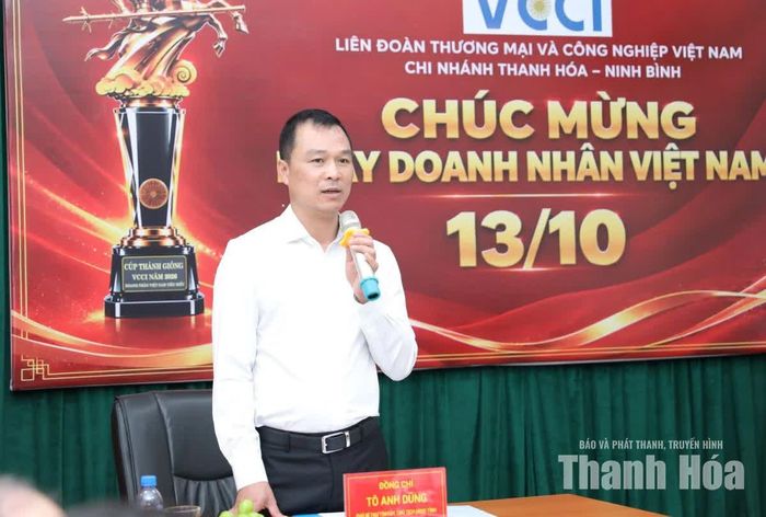 Chủ tịch UBND tỉnh Tô Anh Dũng phát biểu chúc mừng VCCI Thanh Hóa - Ninh Bình nhân Ngày Doanh nhân Việt Nam.