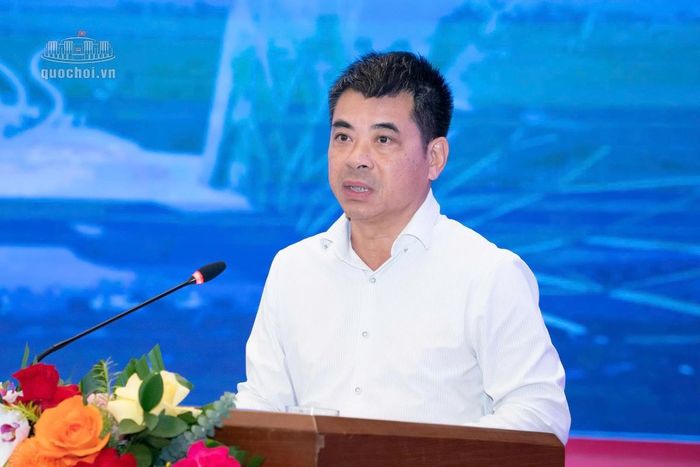 Vụ trưởng Vụ Pháp chế, Bộ Văn hóa, Thể thao và Du lịch Phạm Cao Thái trình bày tham luận tại hội thảo. Ảnh: Cổng thông tin điện tử Quốc hội.