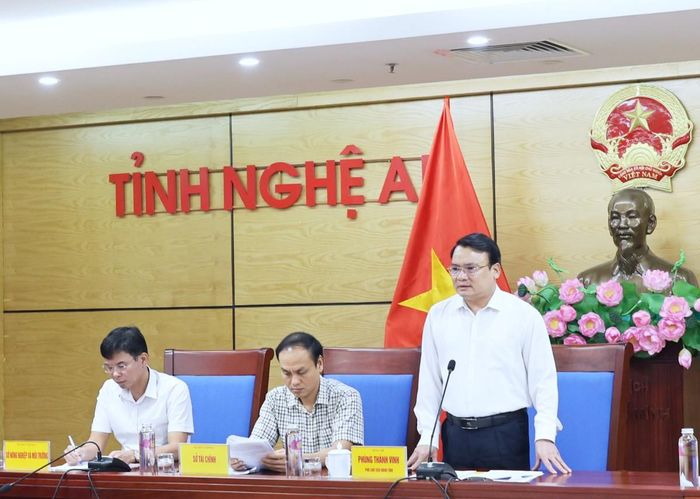 Ông Phùng Thành Vinh, Phó Chủ tịch UBND tỉnh Nghệ An, phát biểu. Ảnh: Kim Oanh