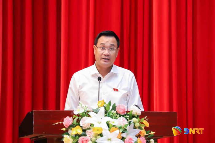 Bí thư Thành ủy Lê Ngọc Quang phát biểu tại hội nghị tiếp xúc cử tri. Ảnh: NGỌC PHÚ