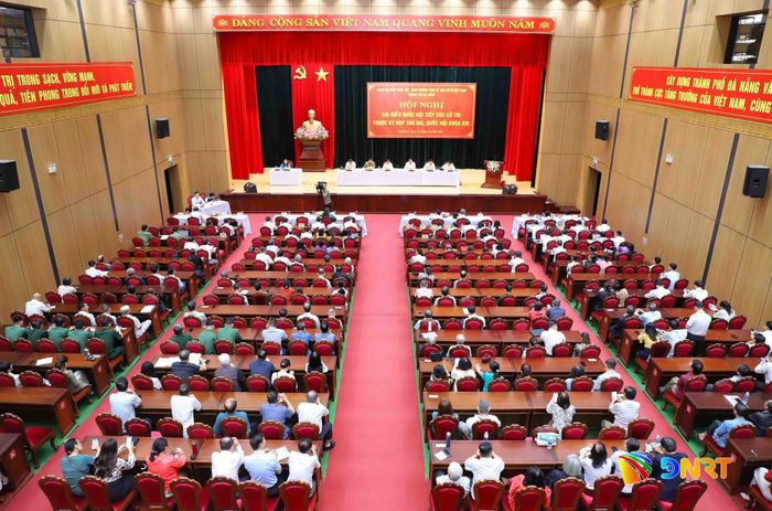 Quang cảnh hội nghị tiếp xúc cử tri. Ảnh: NGỌC PHÚ
