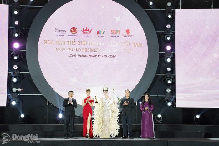 Thí sinh Nguyễn Thị Minh Châu trở thành Đại sứ Hoa hậu Thế giới doanh nhân Việt Nam năm 2026. Ảnh: ĐVCC