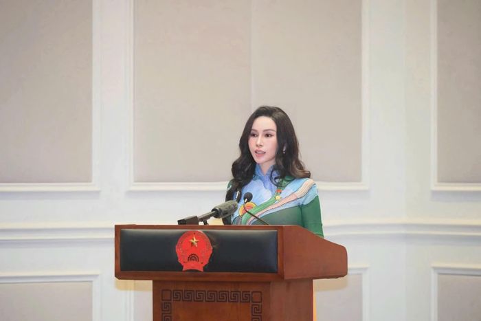 Đại biểu doanh nghiệp tiêu biểu phát biểu tại cuộc gặp mặt.