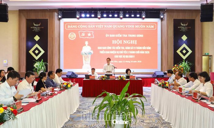 Đồng chí Đoàn Anh Dũng phát biểu kết luận hội nghị.